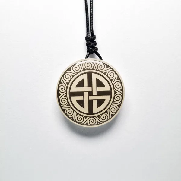 Blue_Celtic_Shield_Knot_Vikings_Glow_In_Dark_Resin_Handcrafted_Pendant_(12_Inch)