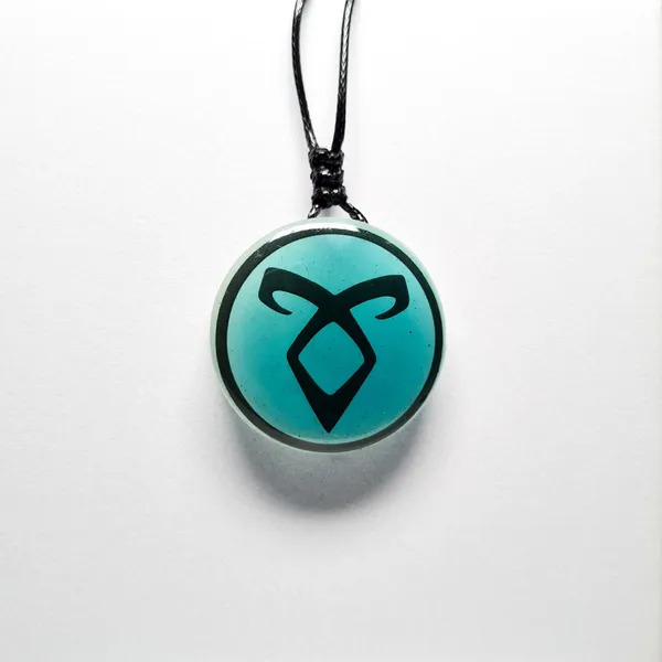 Blue_The_Enkeli_Glow_In_Dark_Resin_Handcrafted_Pendant_(12_Inch)