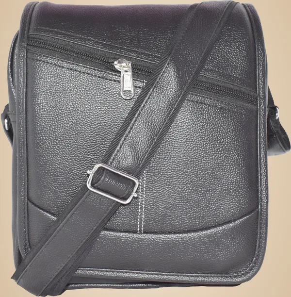 Black_Cross_Body_Messenger_|_Stylish,_Smart_And_Trendy,_One_Side_Shoulder_Bag