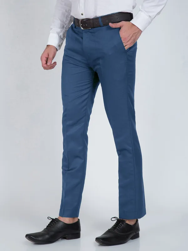 Blue_Cotton_Blend_Solid_Formal_Trouser_For_Men