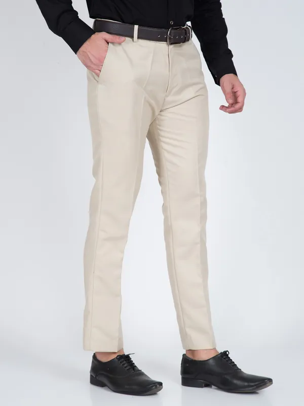 Cream_Cotton_Blend_Solid_Formal_Trouser_For_Men