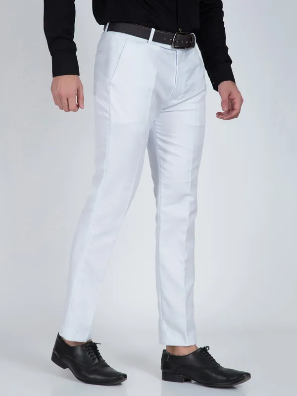 White_Cotton_Blend_Solid_Formal_Trouser_For_Men