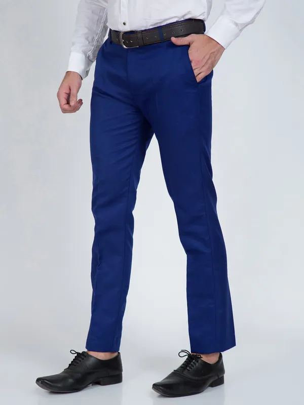 Blue_Cotton_Blend_Solid_Formal_Trouser_For_Men