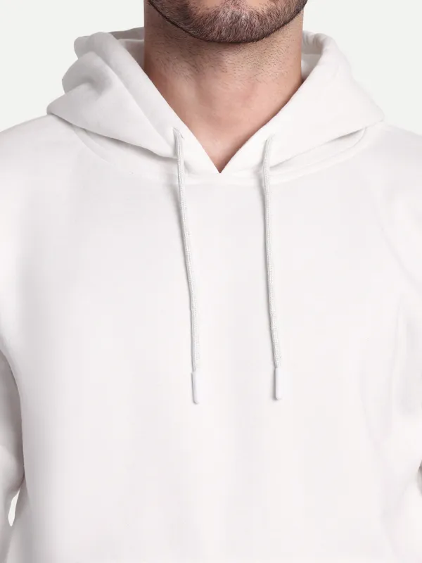 Regular_Fit_Solid_Hoodie