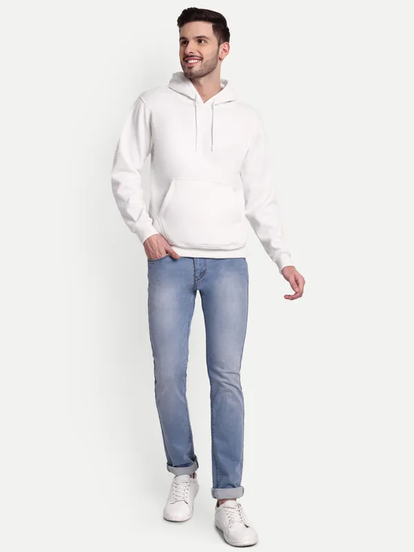 Regular_Fit_Solid_Hoodie