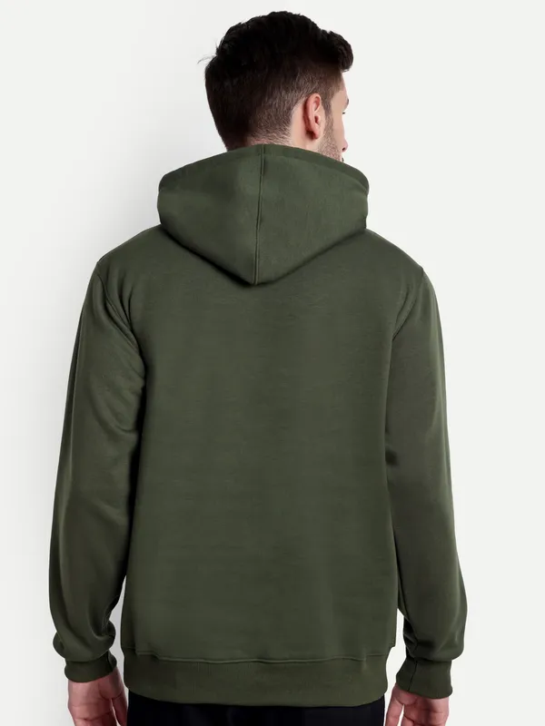 Regular_Fit_Solid_Hoodie