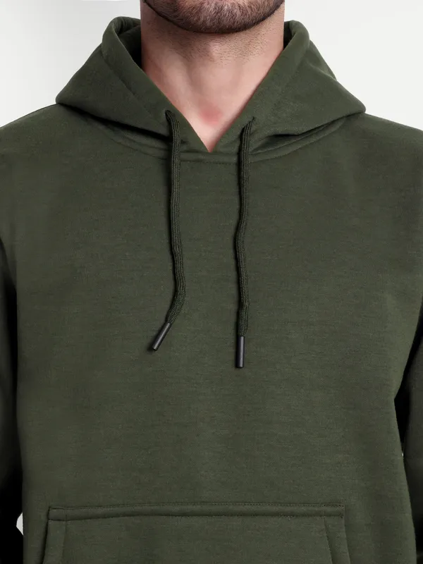 Regular_Fit_Solid_Hoodie