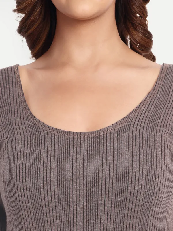 Coffee_Cotton_Blend_Three_Quarter_Sleeves_Thermal_Set_(Top_&_Bottom)_For_Women