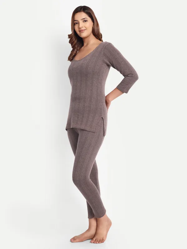Coffee_Cotton_Blend_Three_Quarter_Sleeves_Thermal_Set_(Top_&_Bottom)_For_Women