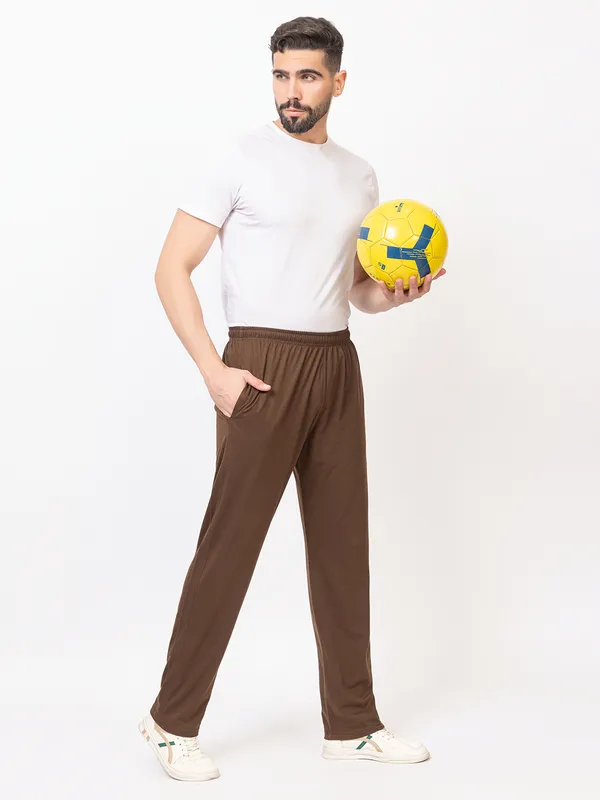 Coffee_Essential_Regular_Fit_Trackpants