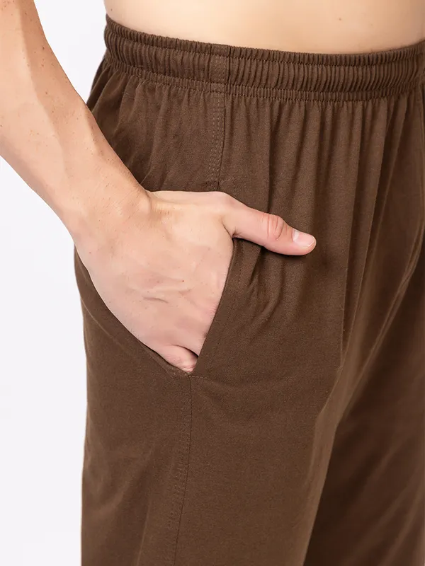 Coffee_Essential_Regular_Fit_Trackpants