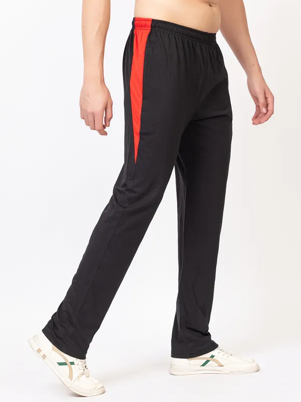 Black_Modern_Fit_Sport_Trackpants