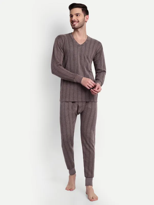 Coffee_V-Neck_Thermal_Set_(Top_&_Bottom)