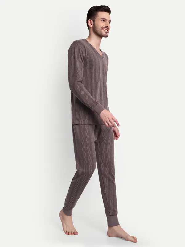 Coffee_V-Neck_Thermal_Set_(Top_&_Bottom)
