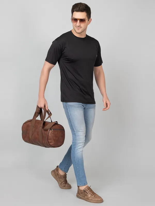 Black_Performance_Dry-Fit_Round_Neck_Tee