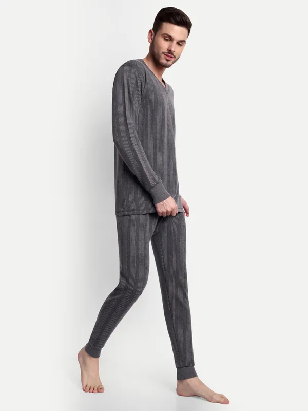 Charcoal_V-Neck_Thermal_Set_(Top_&_Bottom)
