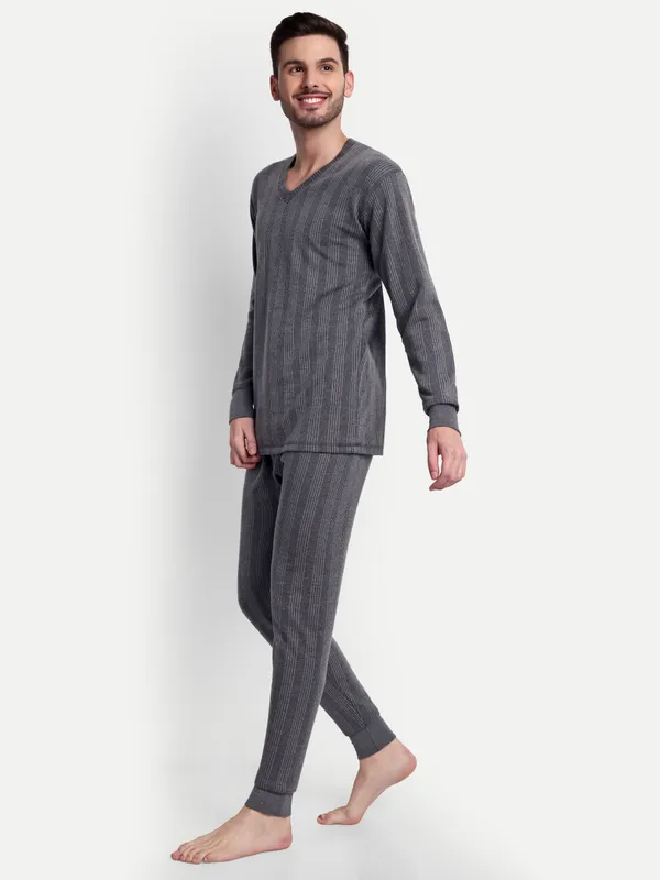 Charcoal_V-Neck_Thermal_Set_(Top_&_Bottom)