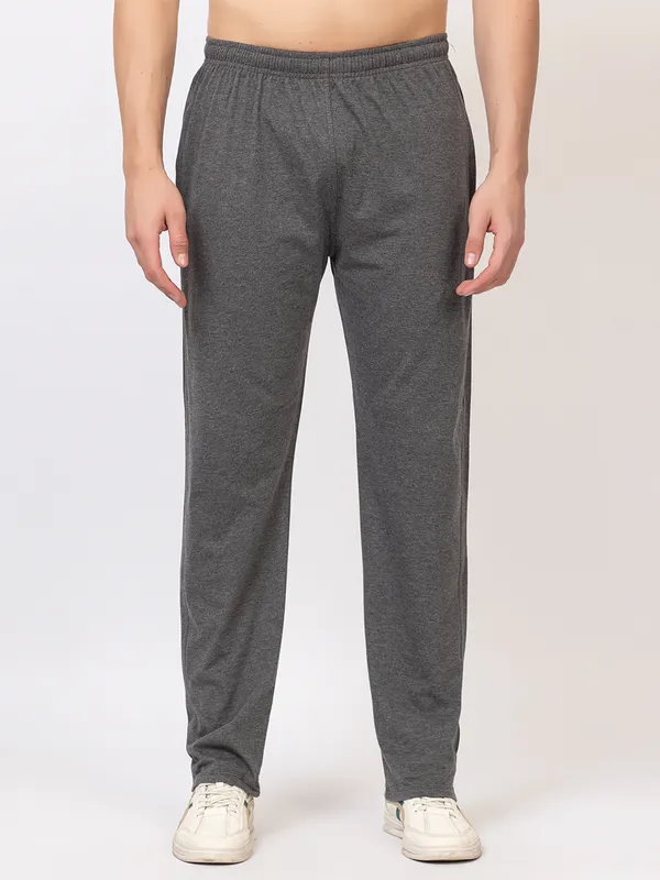 Charcoal_Essential_Regular_Fit_Trackpants