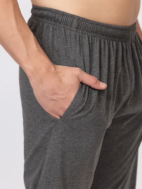 Charcoal_Essential_Regular_Fit_Trackpants