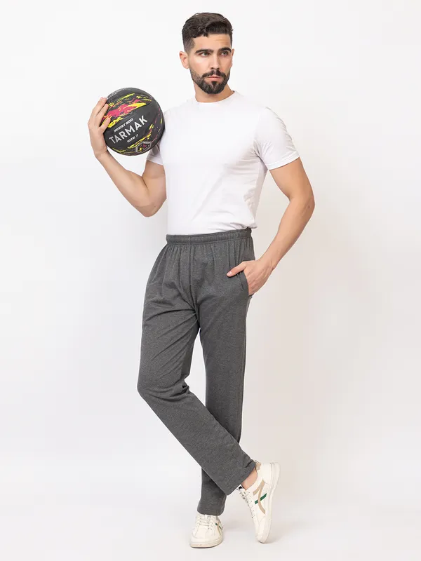 Charcoal_Essential_Regular_Fit_Trackpants