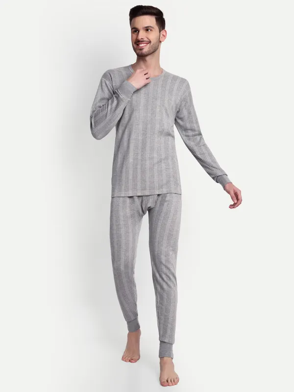 Grey_Round_Neck_Thermal_Top