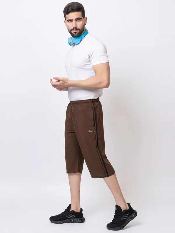 Coffee_Cotton_Blend_Three-Fourths