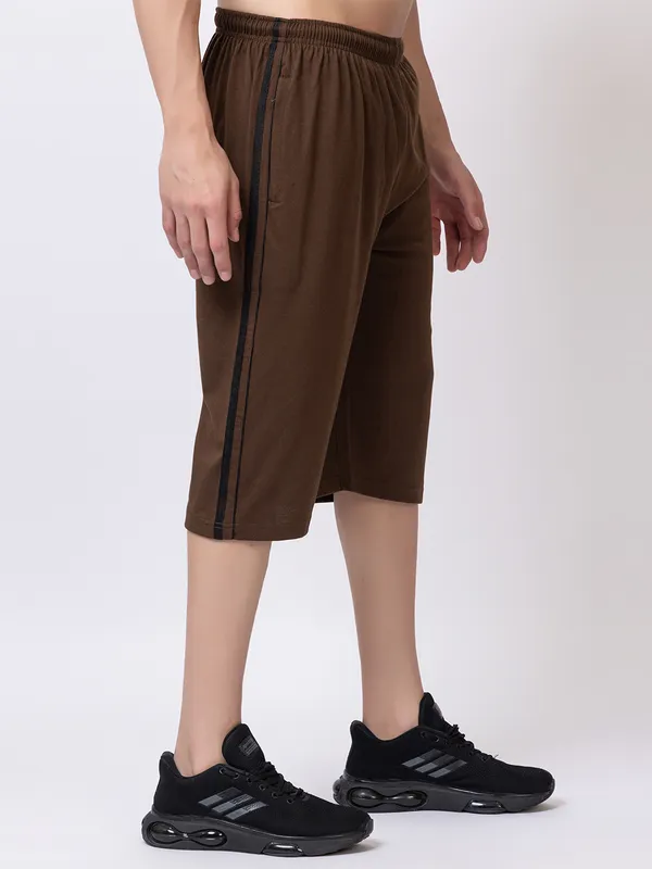 Coffee_Cotton_Blend_Three-Fourths