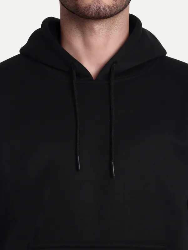 Regular_Fit_Solid_Hoodie