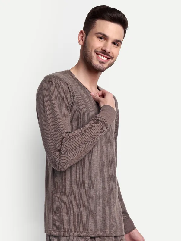 Coffee_V-Neck_Thermal_Top