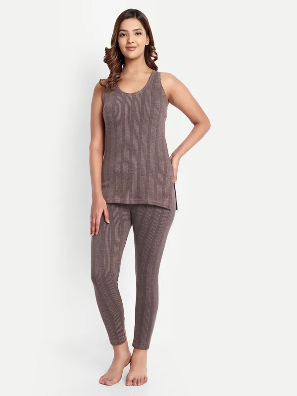 Coffee_Cotton_Blend_Sleeveless_Thermal_Set_(Top_&_Bottom)_For_Women