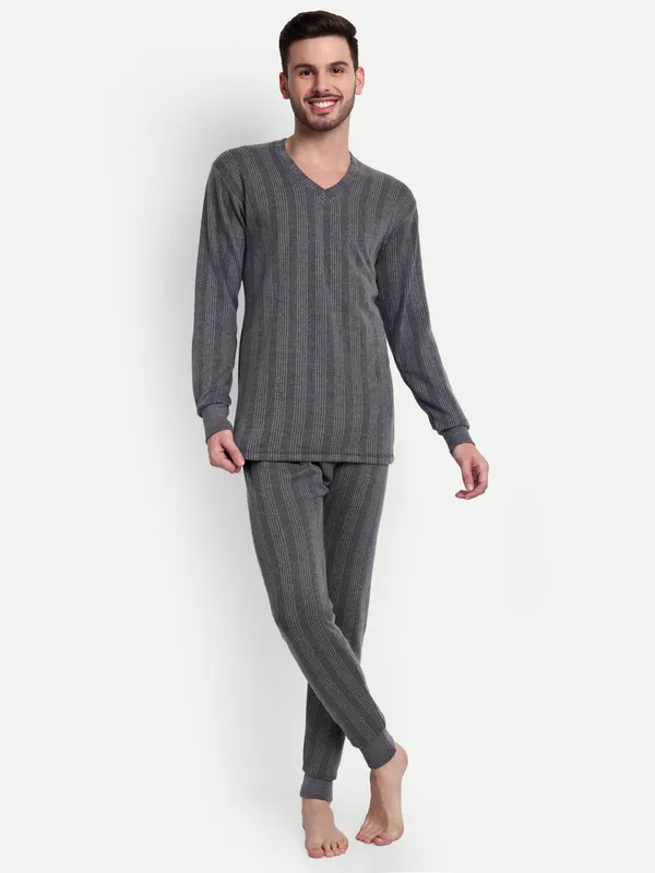 Charcoal_V-Neck_Thermal_Top