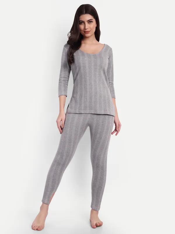 Grey_Cotton_Blend_Three_Quarter_Thermal_Top_For_WoMen