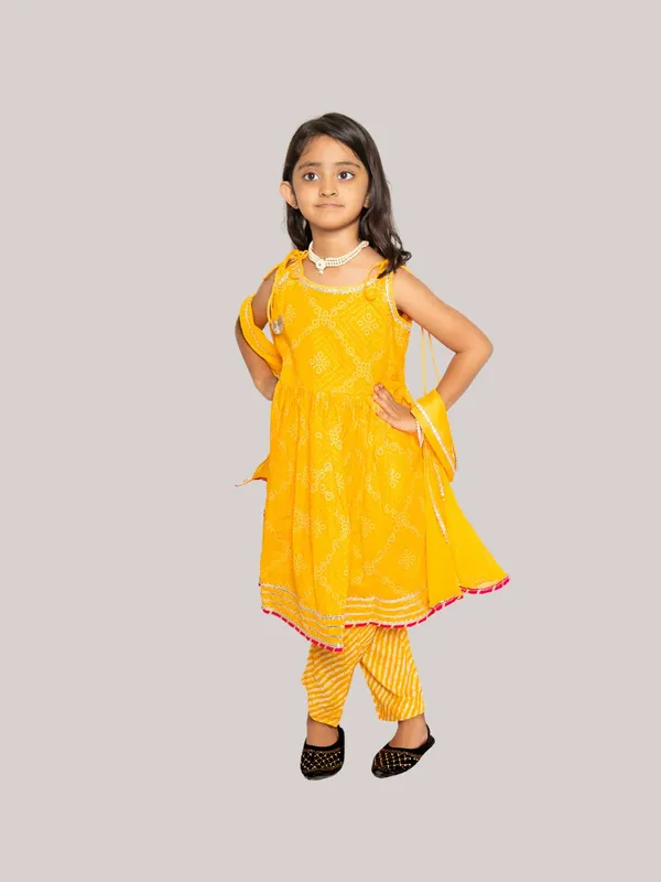 Girls_Yellow_Cotton_Kurta_Set_with_Dupatta_|_Festive_Ethnic_Wear_for_Kids