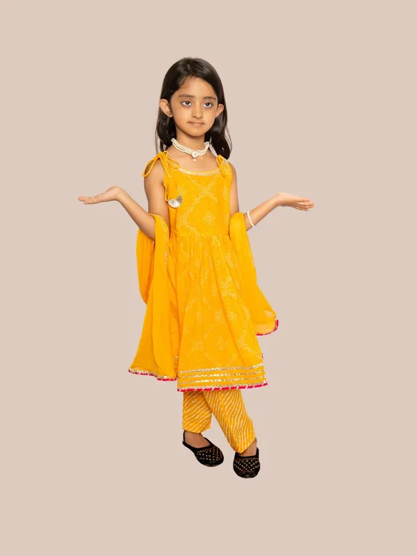 Girls_Yellow_Cotton_Kurta_Set_with_Dupatta_|_Festive_Ethnic_Wear_for_Kids