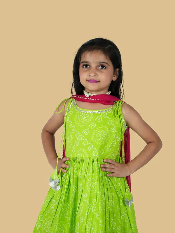 Green_Bandhej_Cotton_Suit_Set_with_Dark_Pink_Dupatta