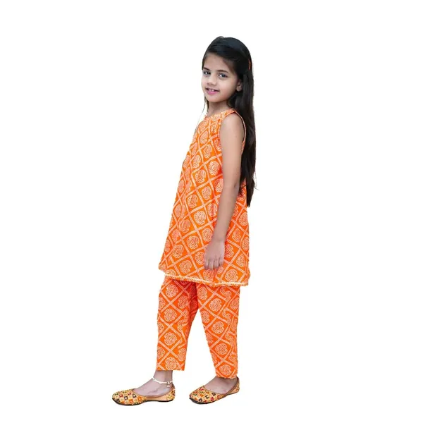 Orange_Pure_Cotton_Regular_Fit_Kurta_Set_For_Girls