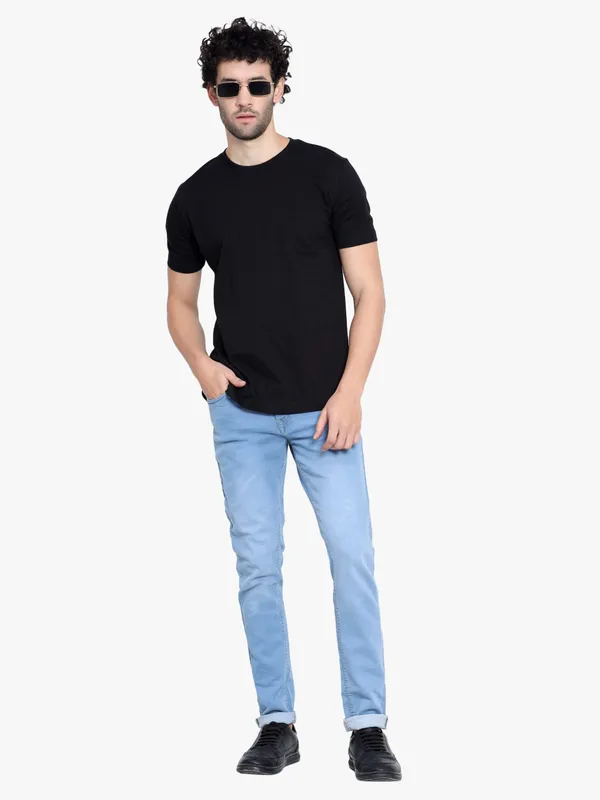 Black_Solid_Cotton_T-Shirt_For_Men
