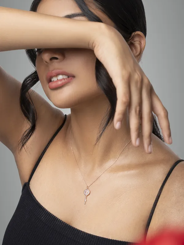 Silver_Premium_Necklace_With_Mop_925ST_Key