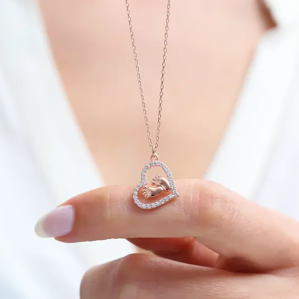 Brass_To_My_Mommy_-_Baby_Feet_Heart_Pendant_Necklace_Gift_Set