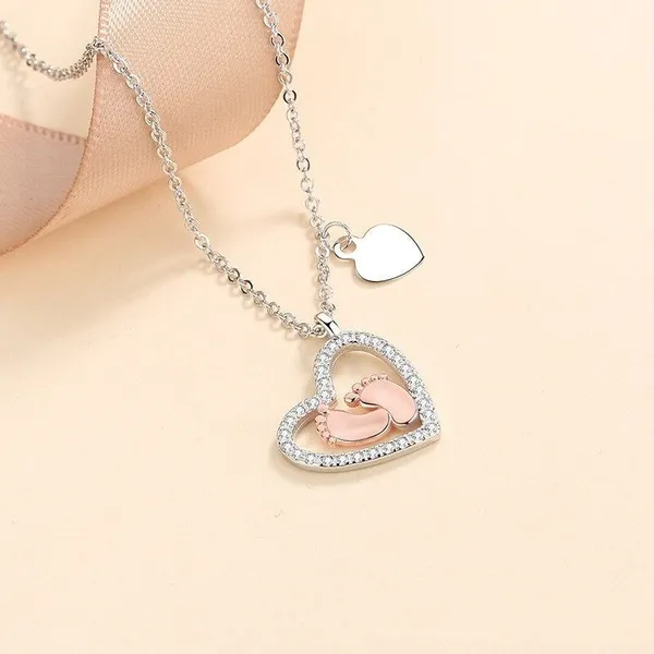Brass_To_My_Mommy_-_Baby_Feet_Heart_Pendant_Necklace_Gift_Set