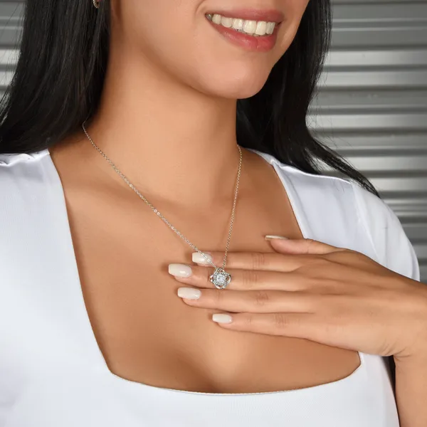 Brass_Infinite_Bond:_Love_Knot_Necklace_v1_-_Mahagony_Box