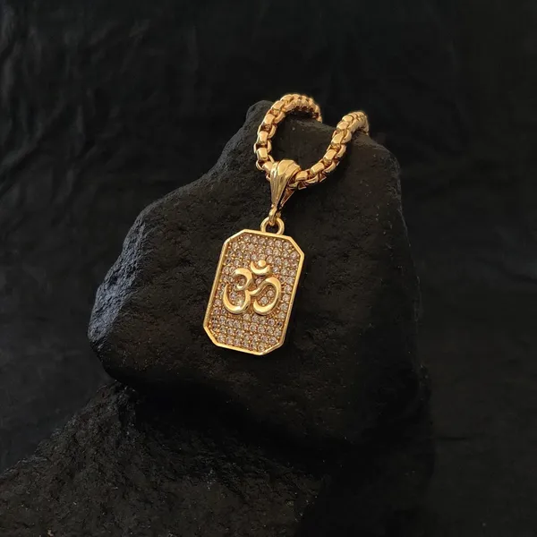 Brass_Son_Premium_Om_Diamond_Pendant