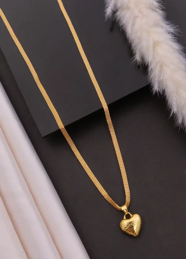 Elegant_Gold-Plated_Jewelry_Set_for_Women_Ã¢â‚¬â€œ_Heart_Pendant_Chain_Necklace_with_Matching_Designer_Bracelet"