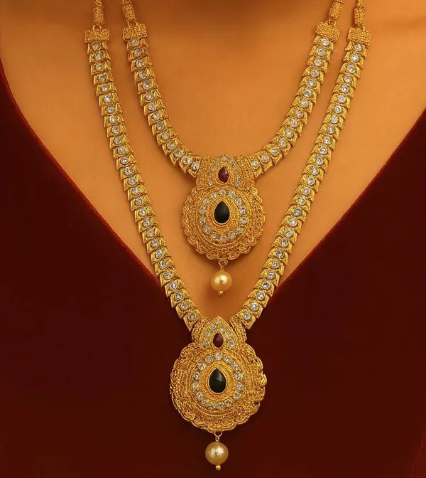 Exquisite_Traditional_Gold-Plated_Double_Layer_Kundan_Necklace_Set_with_Intricate_Filigree_Design,_Pearl_Dangling_Pendants,_and_Matching_Earrings