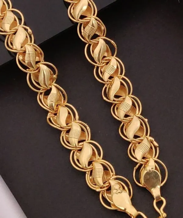 Elegant_One_Gram_Gold_Plated_Pendant_Chain_For_Men