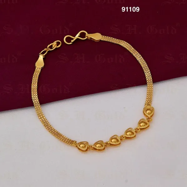 Classic_&_trendy_New_Design_One_Gram_Gold-Plated_Bracelet_Combo_For_Women_&_Girls