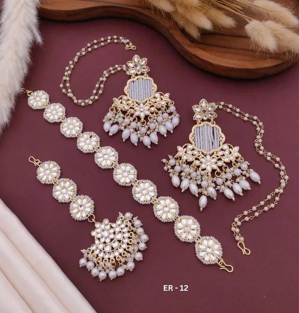 Traditional_Kundan_Pearl_Bridal_Jewelry_Combo_Set_for_Women_Ã¢â‚¬â€œ_Includes_Maang_Tikka,_Earrings_&_Hand_Harness_Bracelet_|_Wedding,_Engagement_&_Festive_Wear_Ethnic_Jewellery