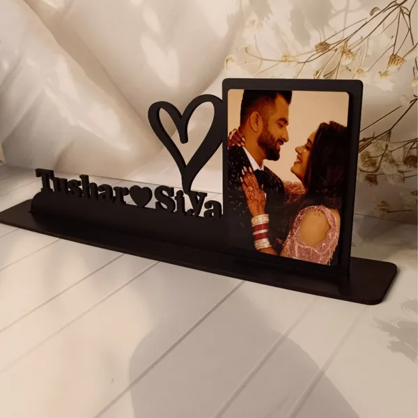 Romantic_Couple_Standy_Photo_Frame_-_Custom_Names_&_Photo_Display