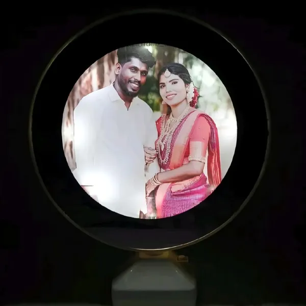 Personalized_Photo_Magic_Mirror_-_Turns_Photo_On_With_Led_Light