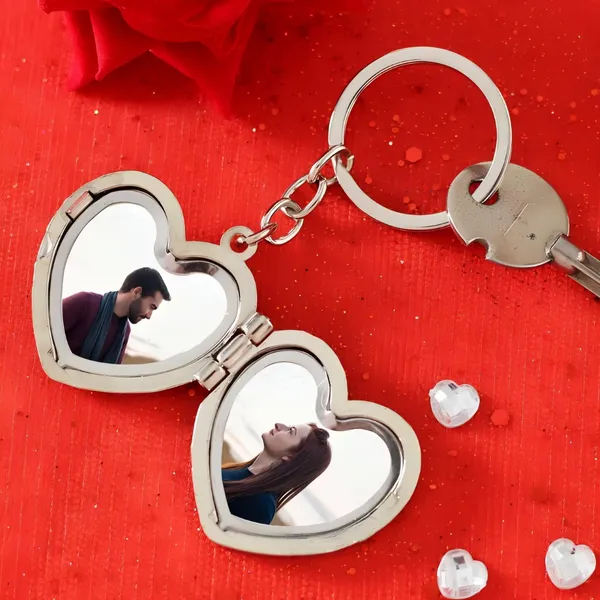 Custom_Engraved_Black_Metal_Keychain